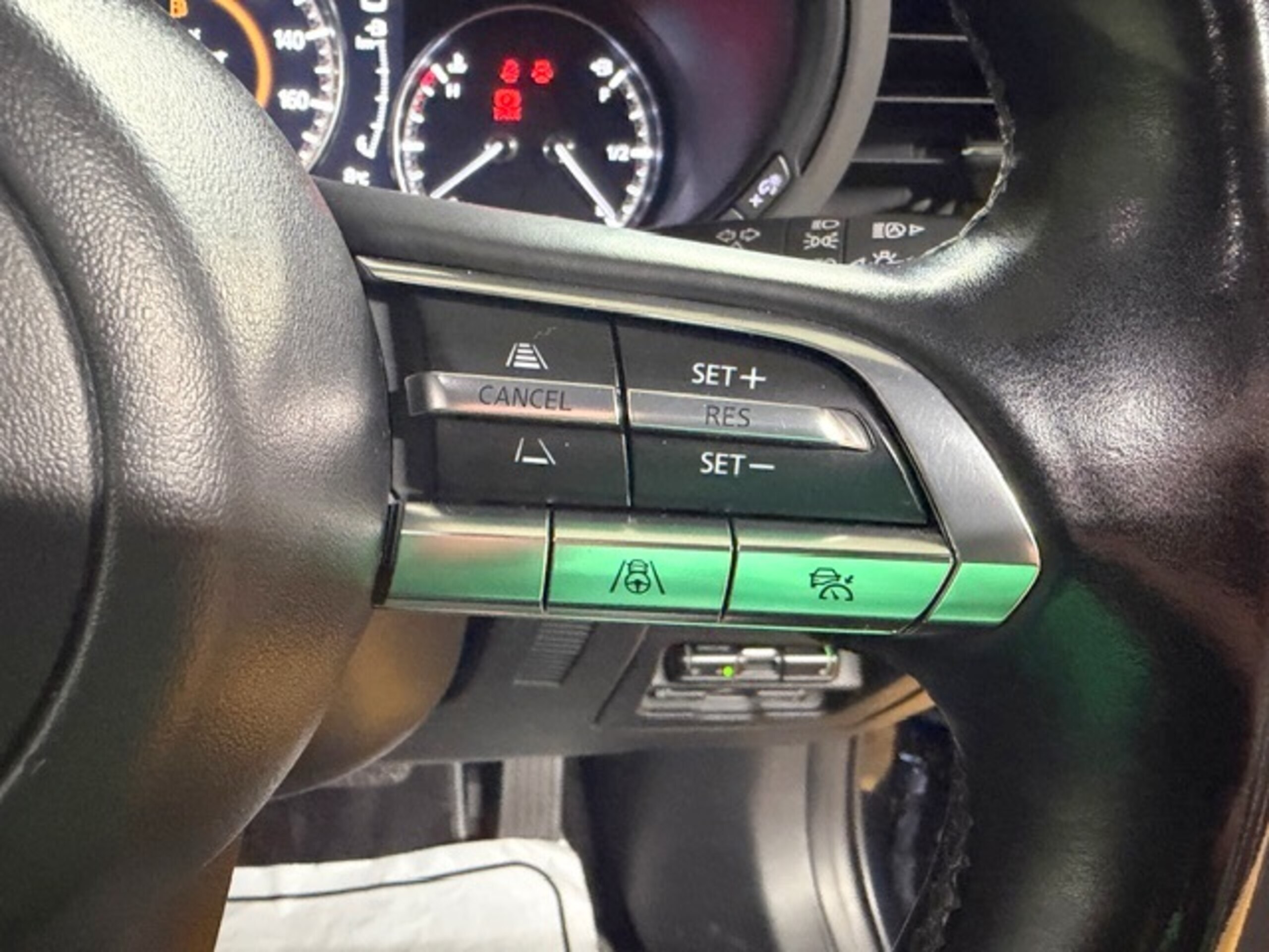 2022 Mazda 3 Fastback — photo 3