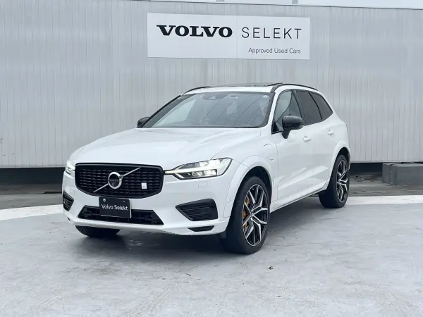 Volvo XC60 T8 Polestar Engineered 4WD Bowers & Wilkins Power Sunroof (Crystal White Pearl) — photo 9
