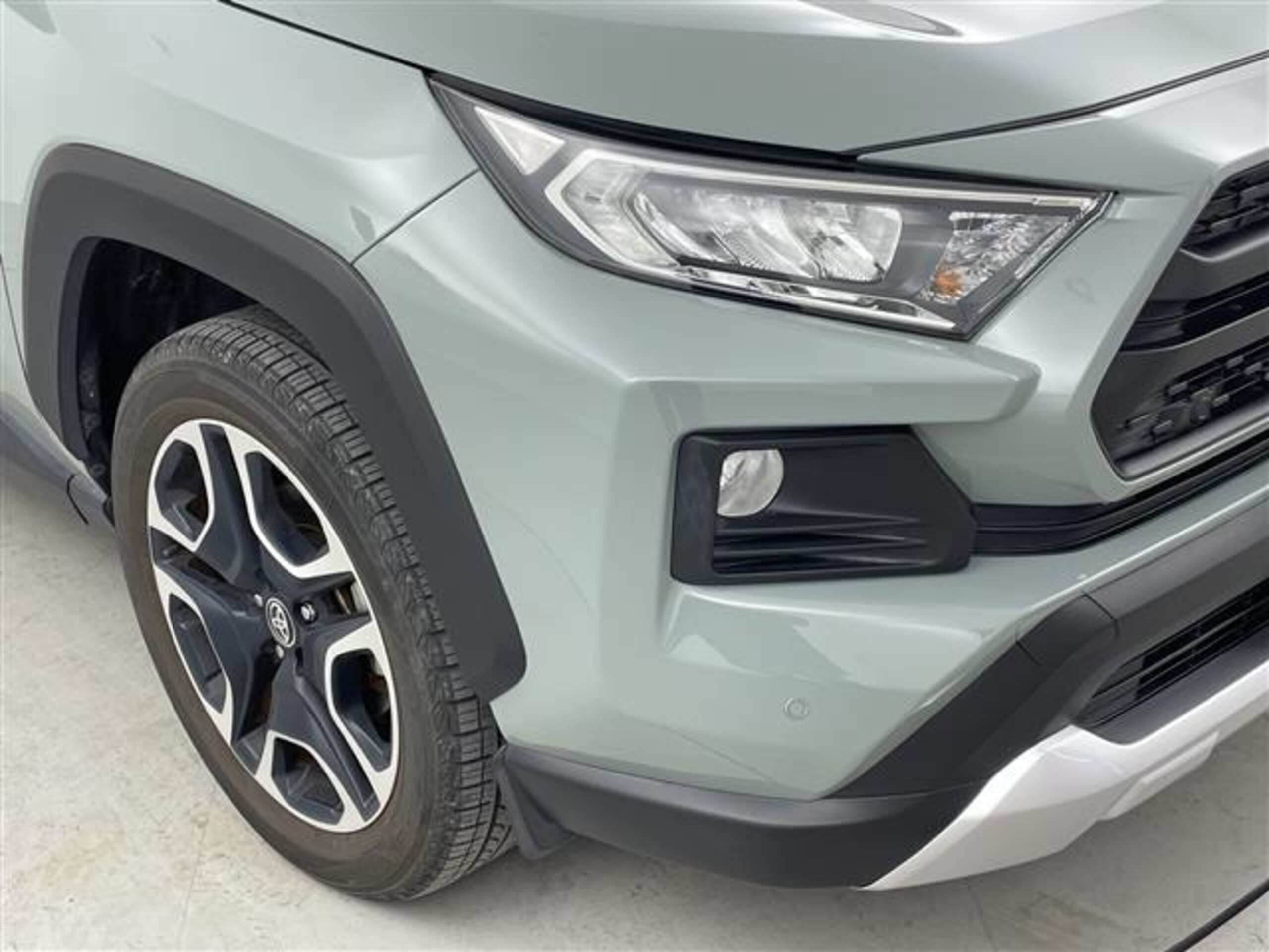 Toyota RAV4 2.0 Adventure 4WD — photo 8