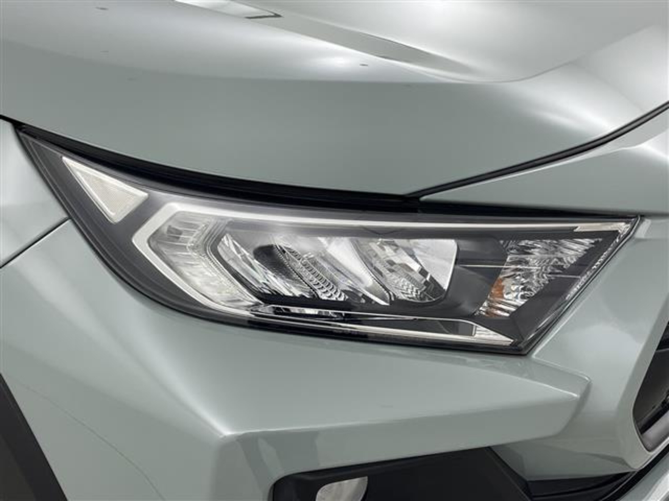 Toyota RAV4 2.0 Adventure 4WD — photo 9