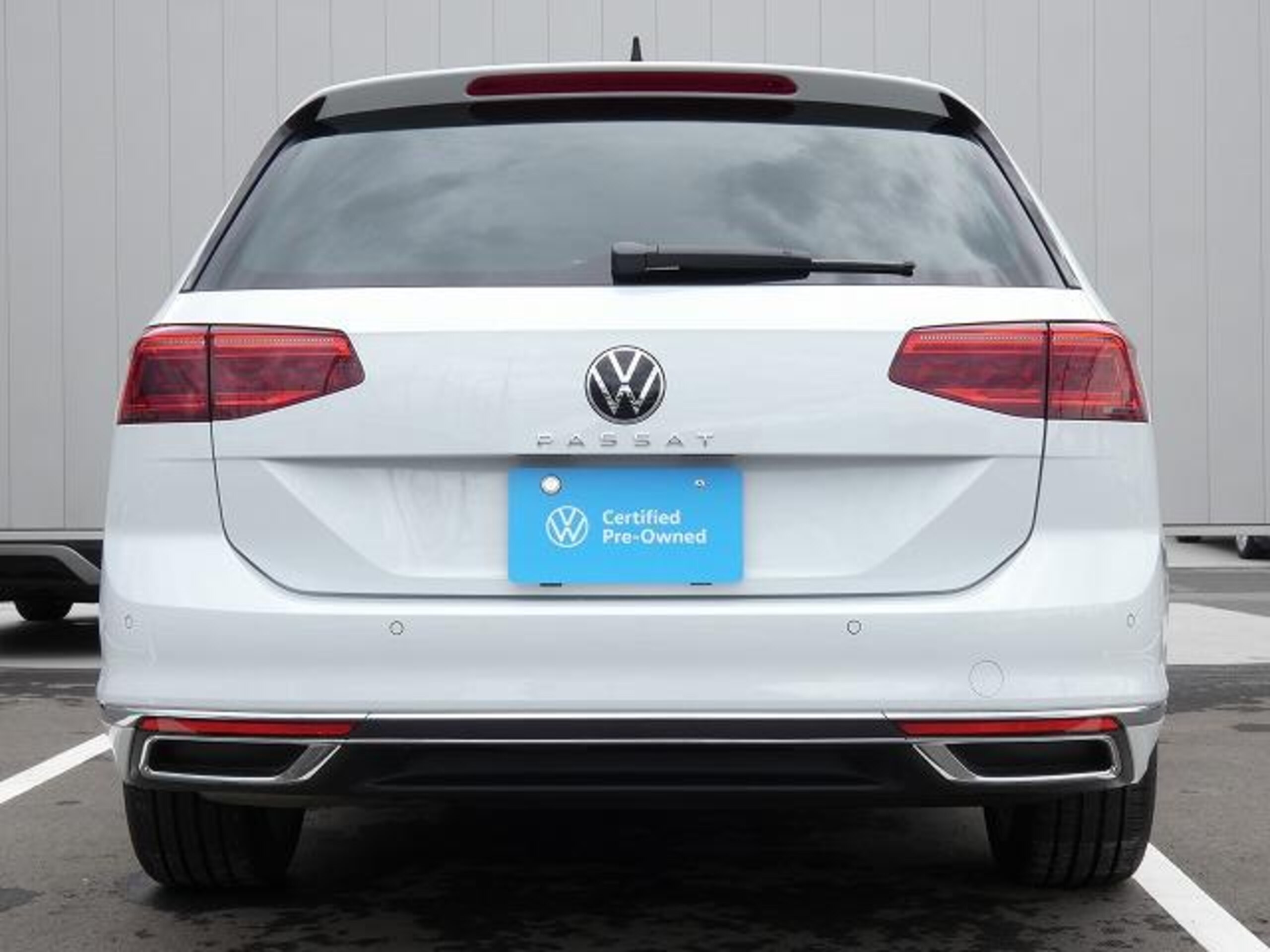 2024 Volkswagen Passat — photo 3