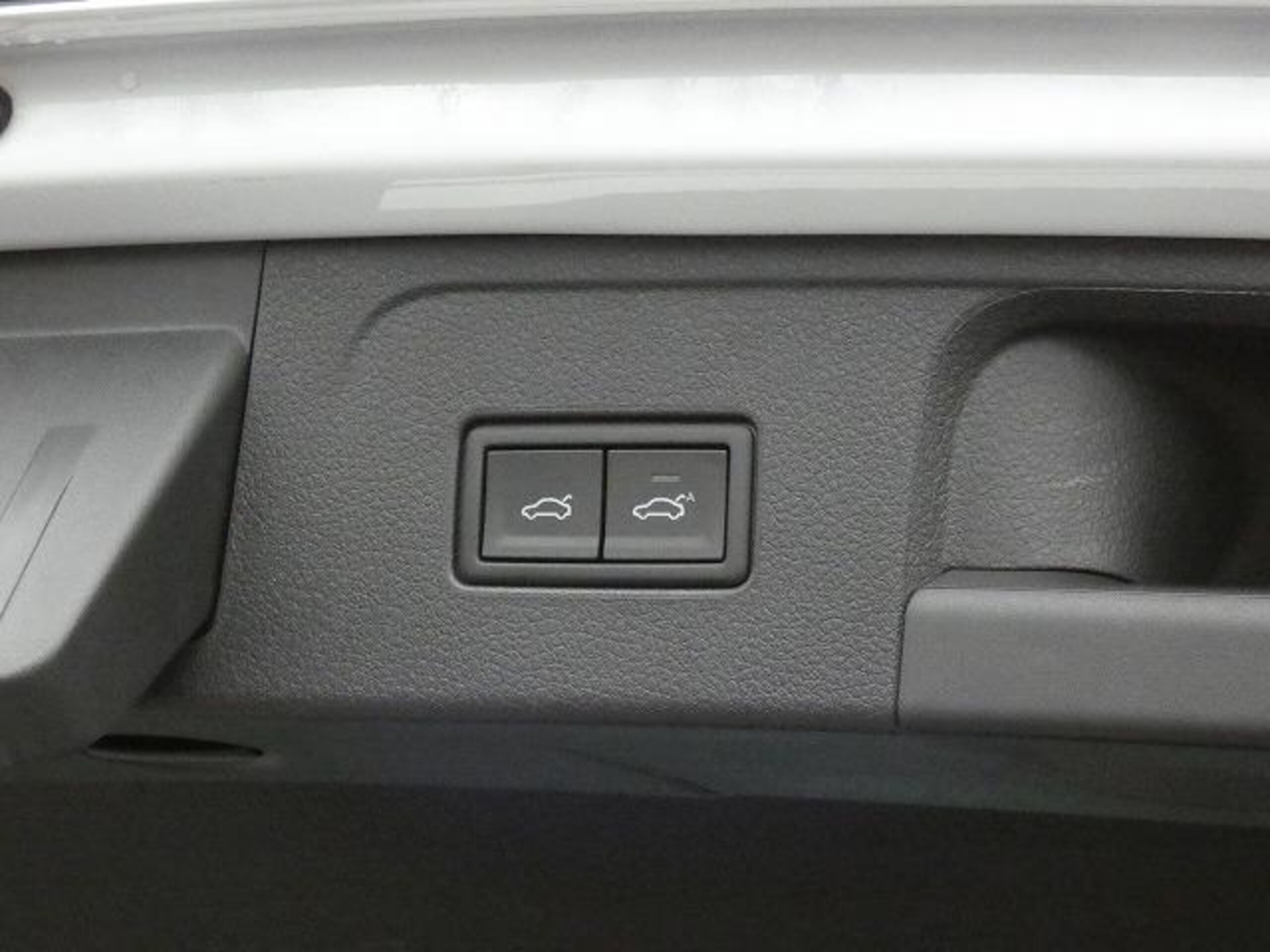 Volkswagen Passat Variant TDI Elegance Advance Diesel Turbo — photo 8