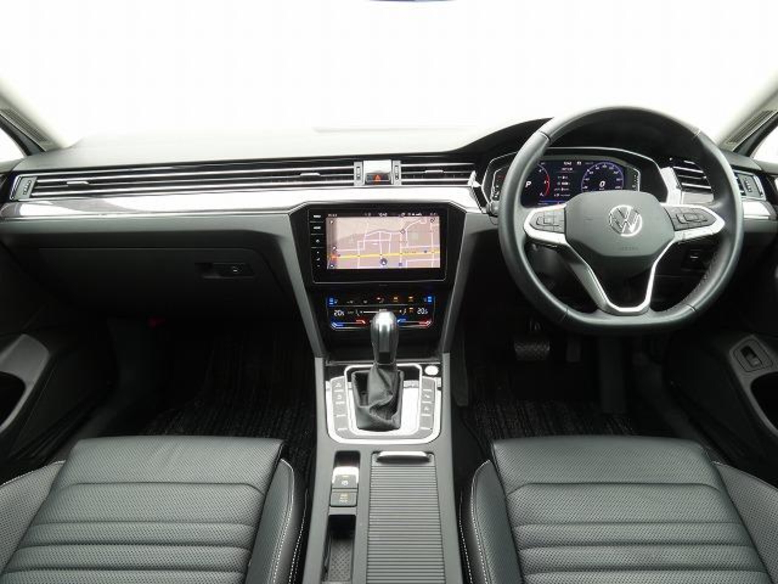 Volkswagen Passat Variant TDI Elegance Advance Diesel Turbo — photo 9