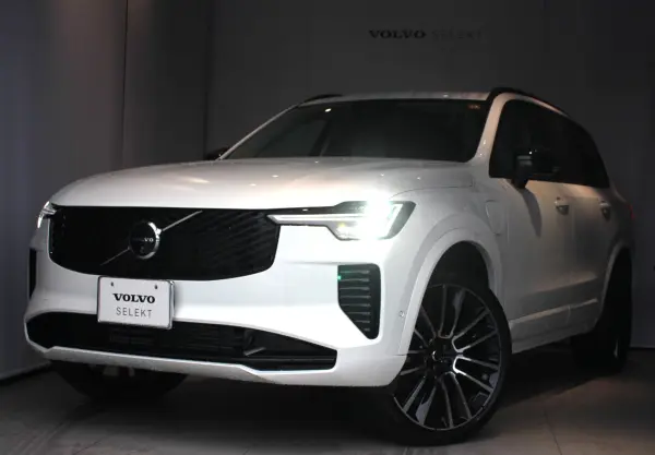 Volvo XC90 Ultra T8 AWD Plug-in Hybrid 4WD — thumbnail 1