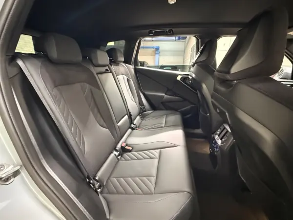 BMW X3 20d xDrive M Sport Diesel Turbo 4WD Former Demo Car Comfort Package Ventilated Seats Rear Seat Heater Alcantara Veganza Active Cruise Head-Up Display Steering Heater Ambient Light G45 (Brooklyn Grey Metallic) — photo 9