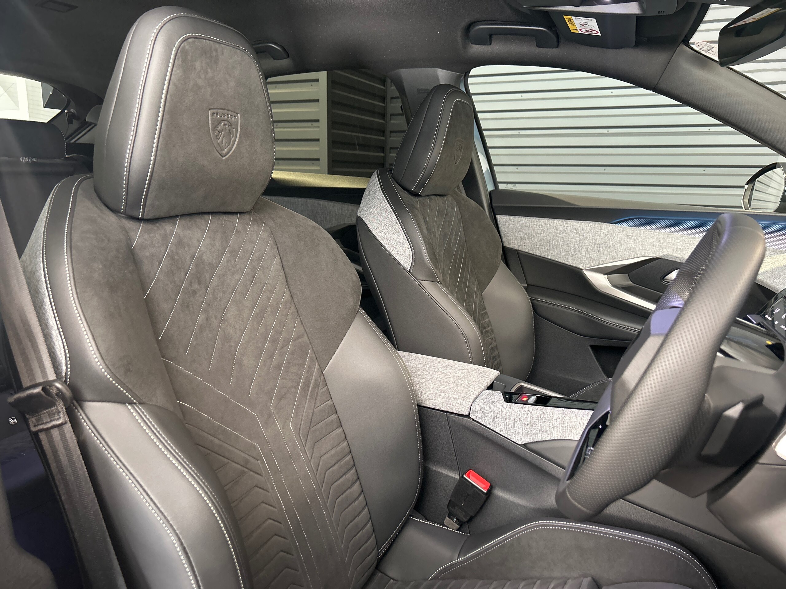 2025 Peugeot 3008 — photo 2