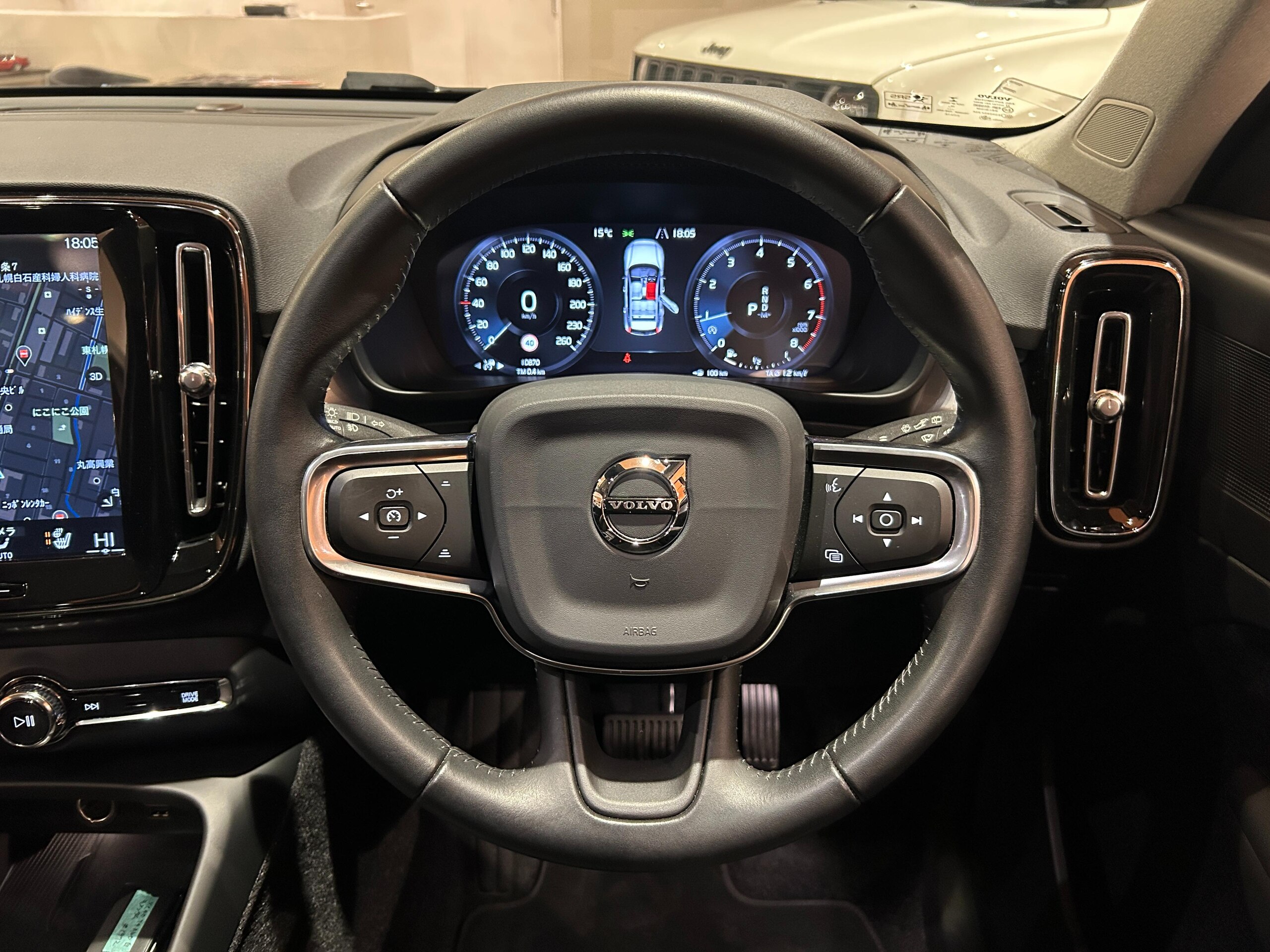 Volvo XC40 T4 AWD Momentum — photo 7