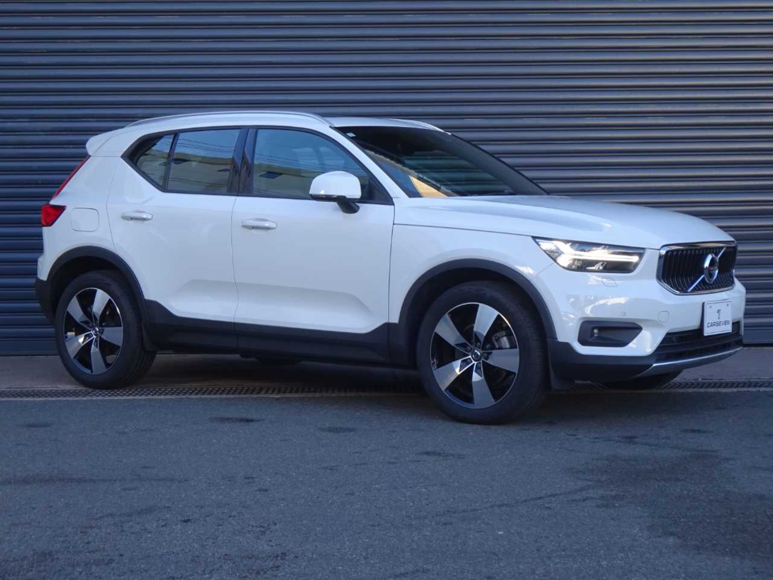 2021 Volvo Xc40 — photo 3