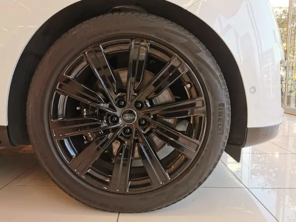 Land Rover Range Rover Autobiography 3.0L P510e Standard Wheelbase 4WD — photo 8