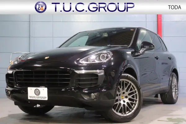Porsche Cayenne Platinum Edition Tiptronic S 4WD MY17 Special Edition Late Model PCM Navigation BOSE 2-Year Warranty Alcantara Combination Leather Seat (Black) CarPlay Full-Seg TV BOSE Sound Xenon Automatic Tailgate Special Exterior 20-inch RS Spider Alloy (Jet Black Metallic)