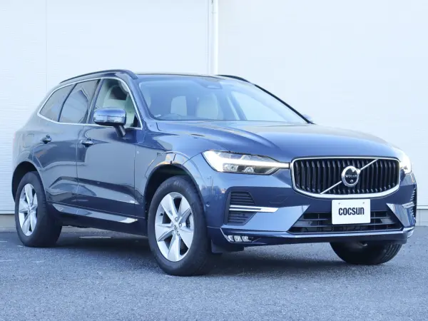 Volvo XC60 Plus B5 — photo 7