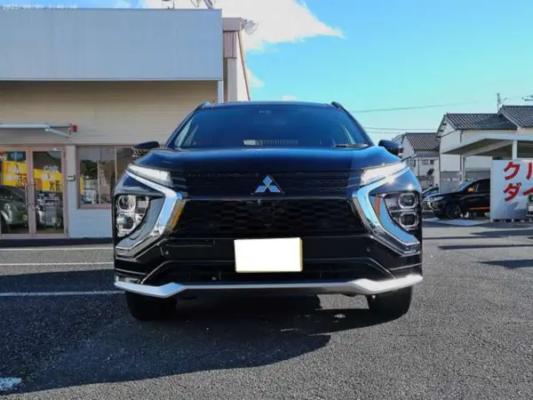 2020 Mitsubishi Eclipse Cross — photo 2