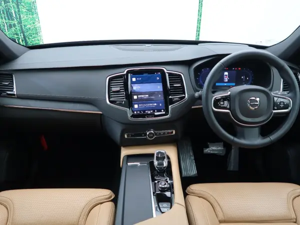 2022 Volvo Xc90 — photo 2