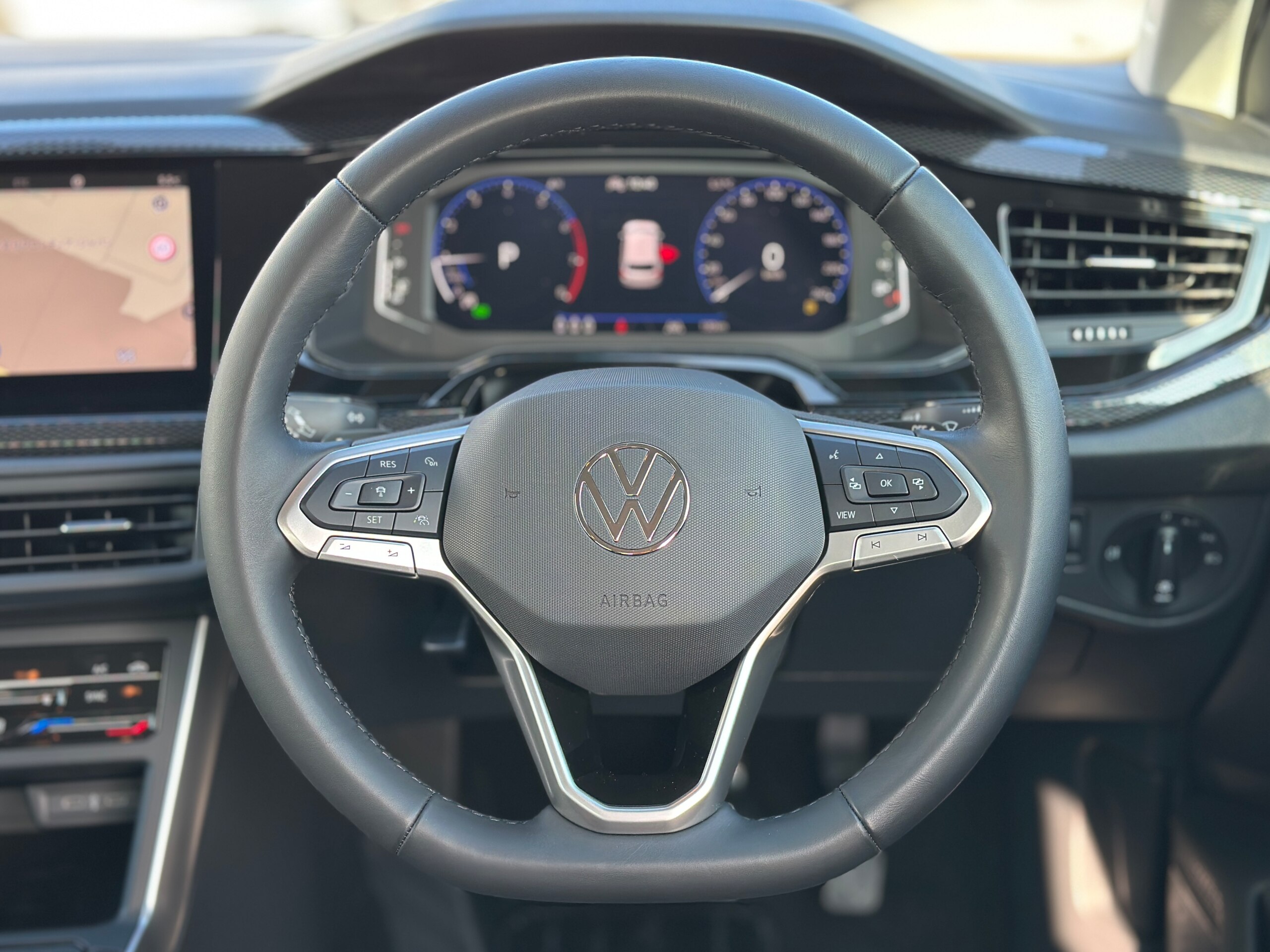 Volkswagen Polo TSI Active with DiscoverPro Package, Technology Package, Navigation, ETC2.0, Front/Rear Dashcam, Wireless Charger, Parking Assist, Adaptive Cruise Control, Genuine Floor Mats, Manufacturer Warranty (Kings Red Metallic) — photo 9