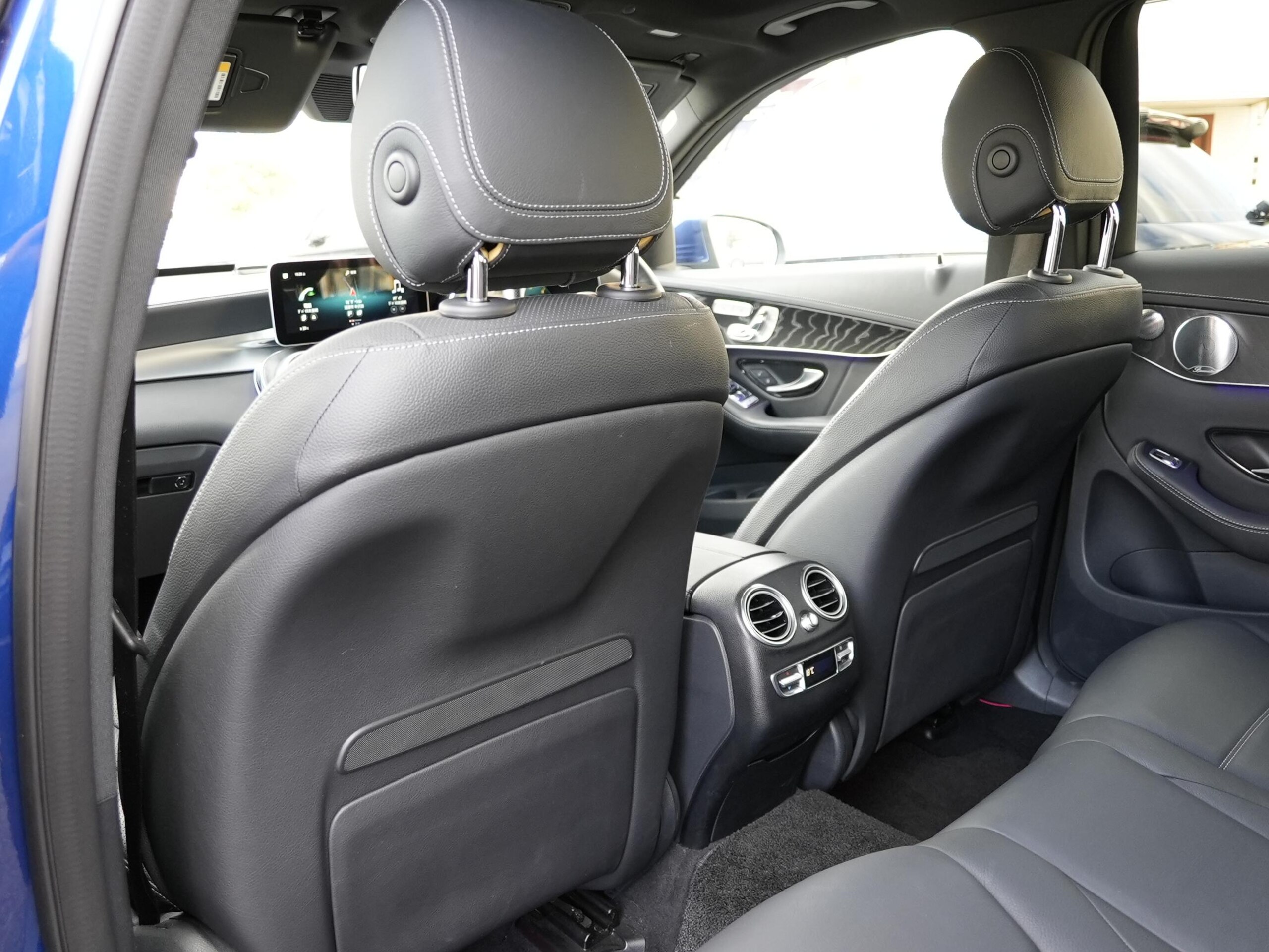 Mercedes-Benz GLC220 d 4MATIC AMG Line Diesel Turbo 4WD — photo 9