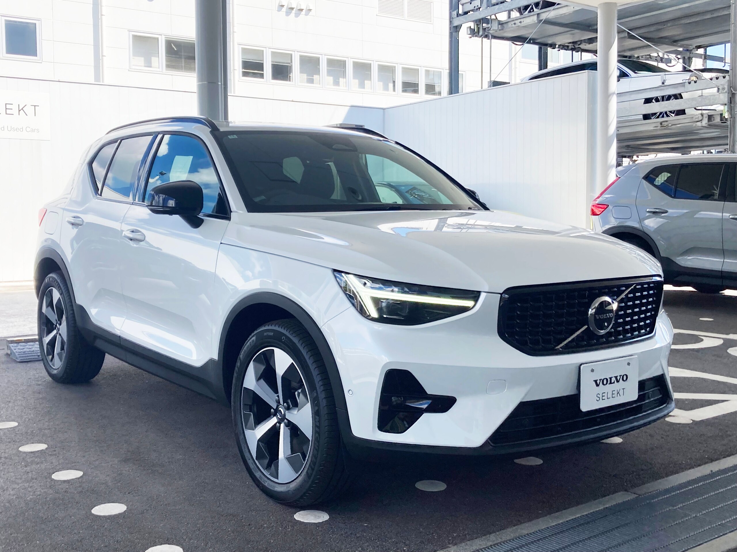 Volvo XC40 Ultra B4 AWD 4WD 2025 Model VOLVO SELEKT Registered Unused Car — photo 9