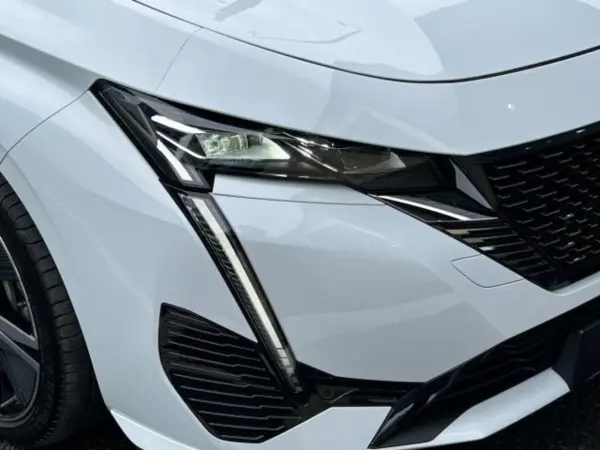 Peugeot 308GT Hybrid MHEV Model with New Car Warranty Transfer, Genuine Navigation, Front/Rear Dashcam, 360° Vision Camera, Matrix LED Headlights, Front Seat & Steering Wheel Heaters, Alcantara & Top Leather Seats, 18AW (Okenite White) — photo 8