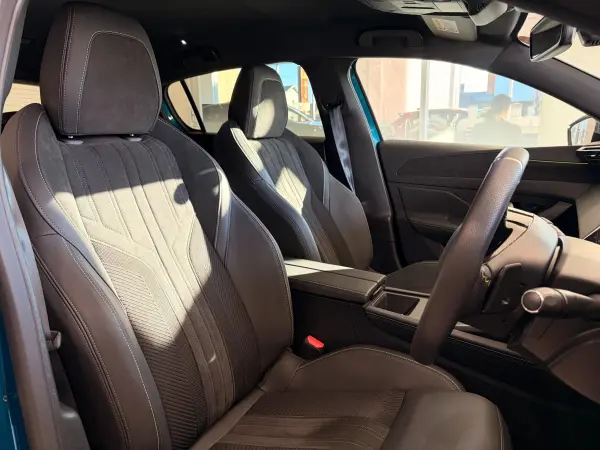 Peugeot 308GT Hybrid — photo 7