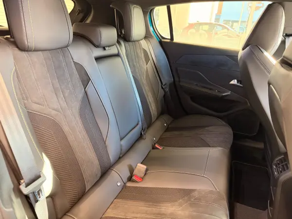 Peugeot 308GT Hybrid — photo 8