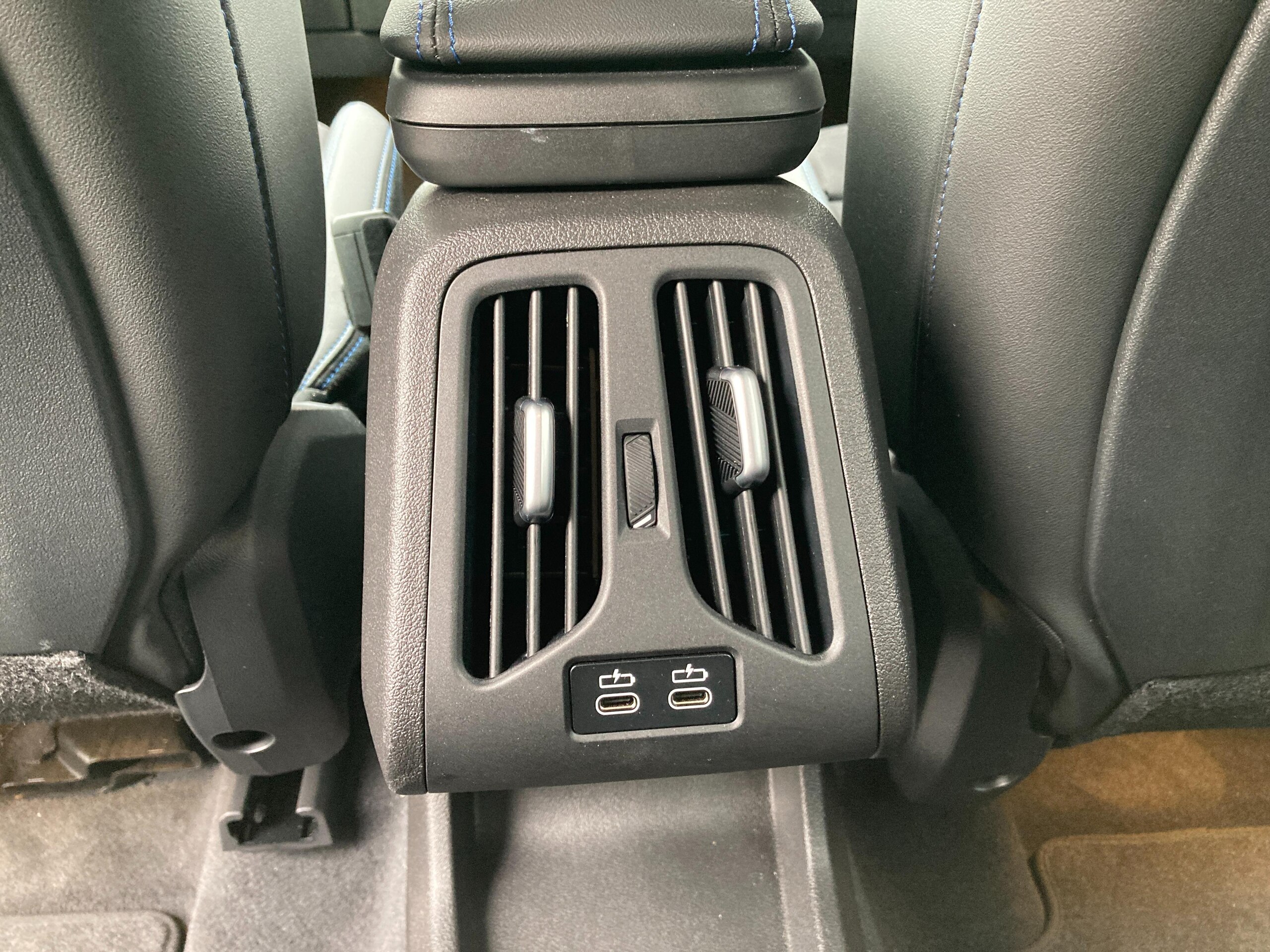 BMW X1 sDrive18i M Sport DCT Demo Car — photo 9