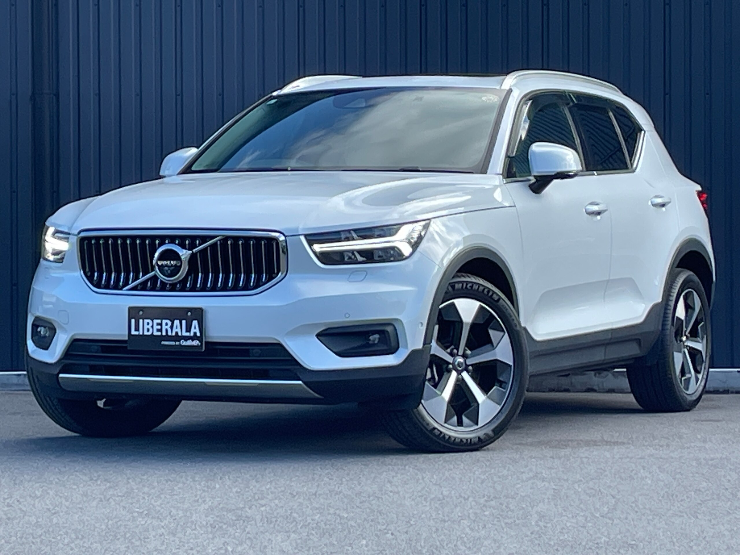 Volvo XC40 B4 AWD Inscription — photo 9