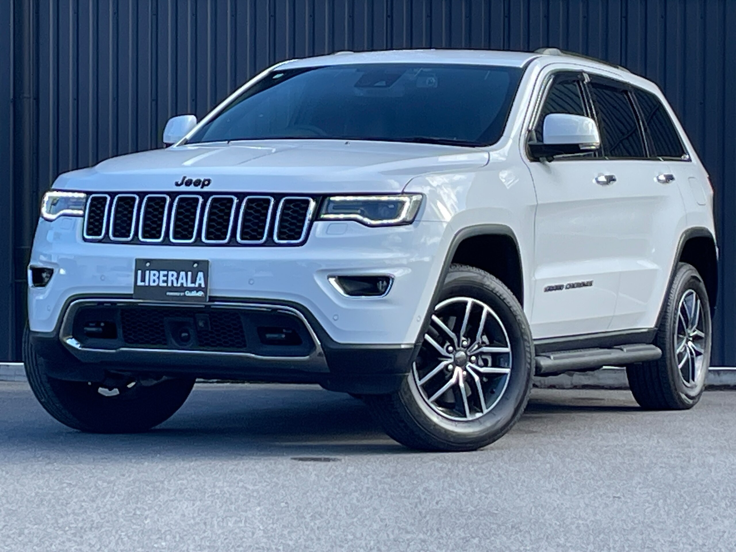 Jeep Grand Cherokee Limited 4WD — photo 8