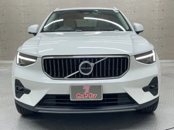 Volvo XC40 Ultimate B4 AWD 4WD Google Maps Leather Seats Sunroof Power Rear Gate Harman Kardon Audio 360-Degree Monitor Genuine Navigation Full-Seg TV Power Seats Seat Heaters Intellisafe BLISTM (White) — photo 9