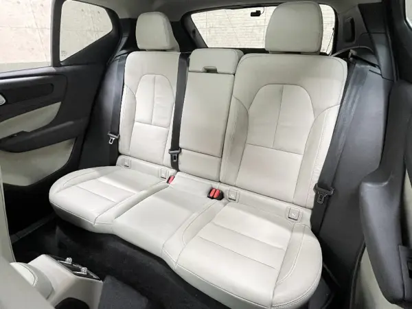 Volvo XC40 Ultimate B4 AWD 4WD Google Maps Leather Seats Sunroof Power Rear Gate Harman Kardon Audio 360-Degree Monitor Genuine Navigation Full-Seg TV Power Seats Seat Heaters Intellisafe BLISTM (White) — photo 8