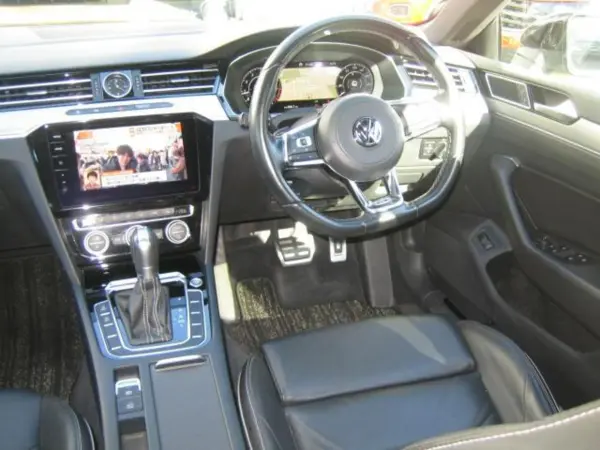 Volkswagen Arteon TSI 4Motion R-Line Advance 4WD Black Leather Power Seats Seat Heater ACC HUD Genuine Navigation Full-Seg TV Around View Monitor Auto Trunk Park Sensors LED Headlights (Black) — photo 7