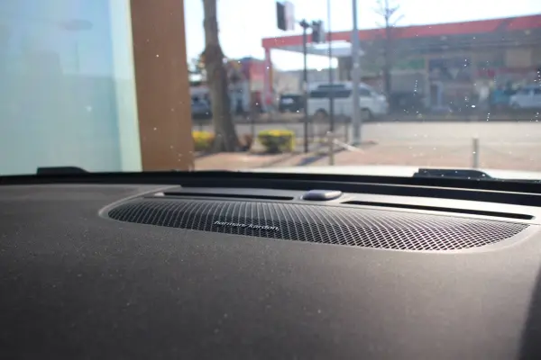 Volvo XC40 Recharge Plug-in Hybrid T5 Inscription — photo 8