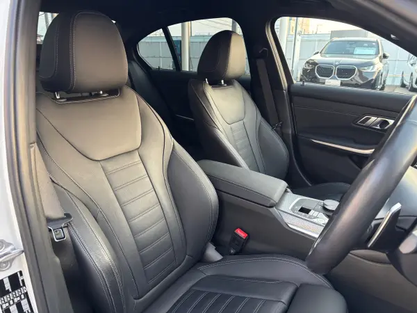 BMW 3 Series M340i xDrive 4WD Certified Used Car with 2-Year Unlimited Mileage Warranty, Late Model, One Owner, Black Leather, Harman Kardon Speakers, Power Trunk Lid (Alpine White) — photo 8