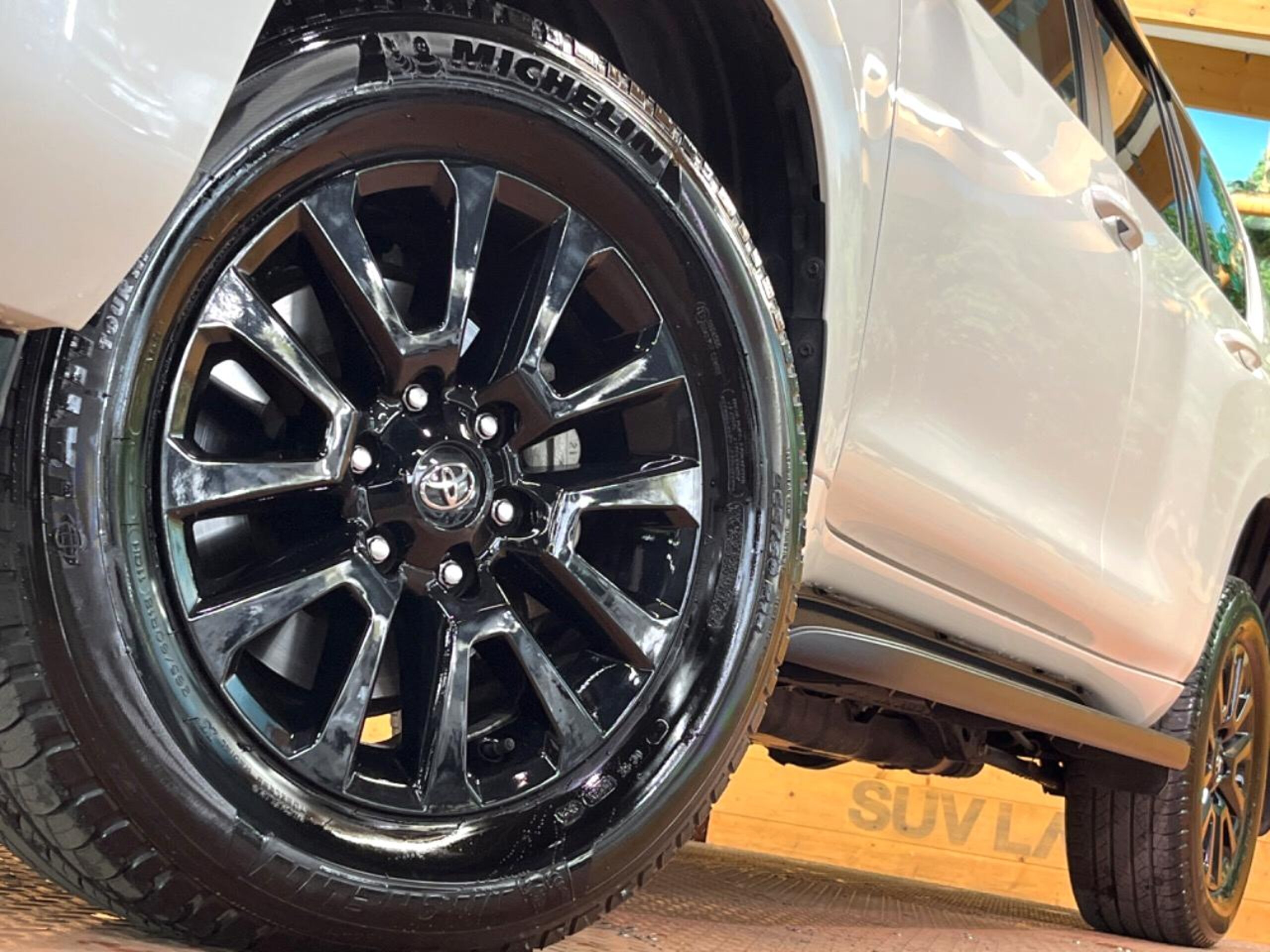 Toyota Land Cruiser Prado 2.8 TX L Package 70th Anniversary Limited Diesel Turbo 4WD — photo 9