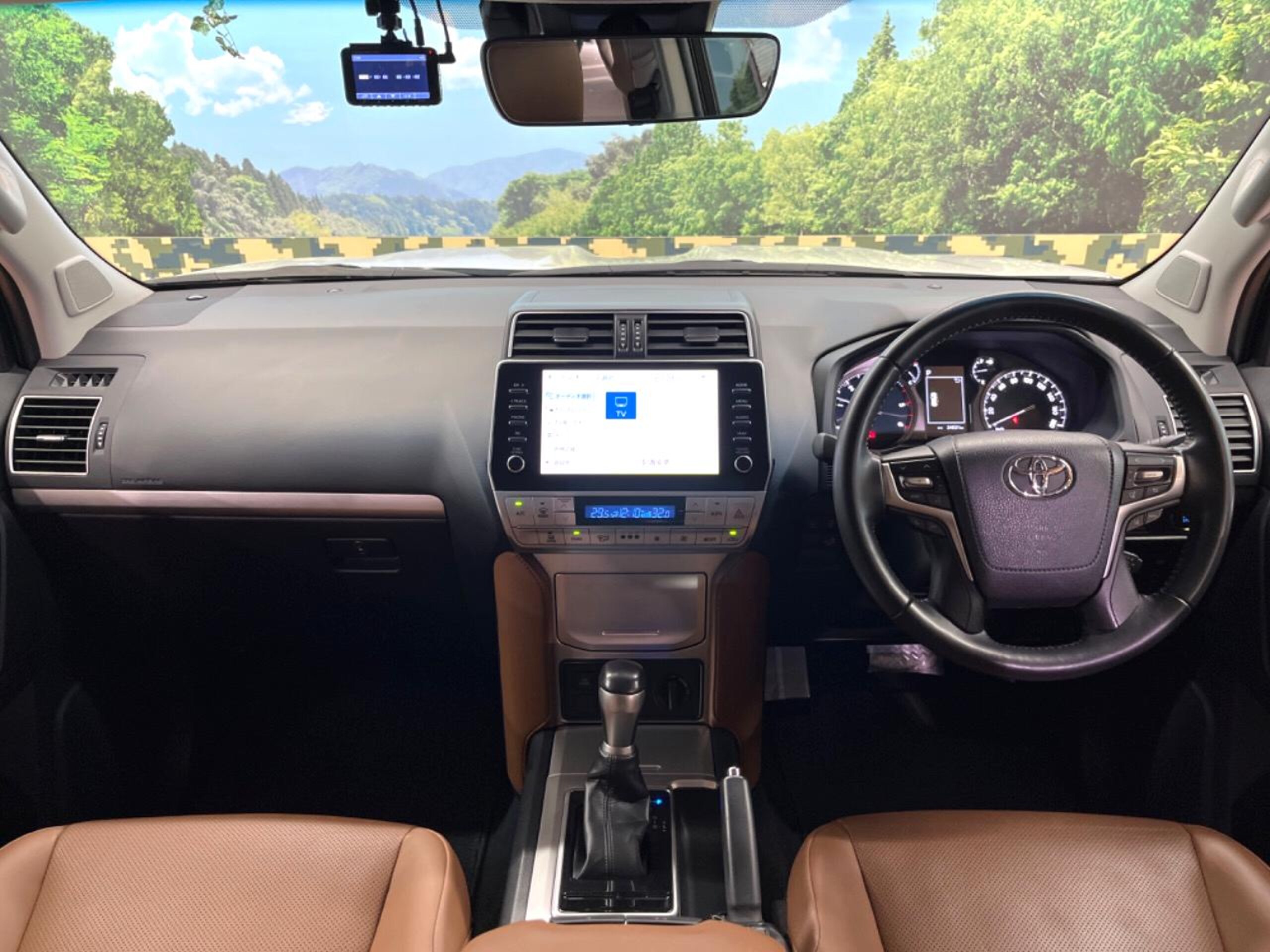 2022 Toyota Land Cruiser Prado — photo 2