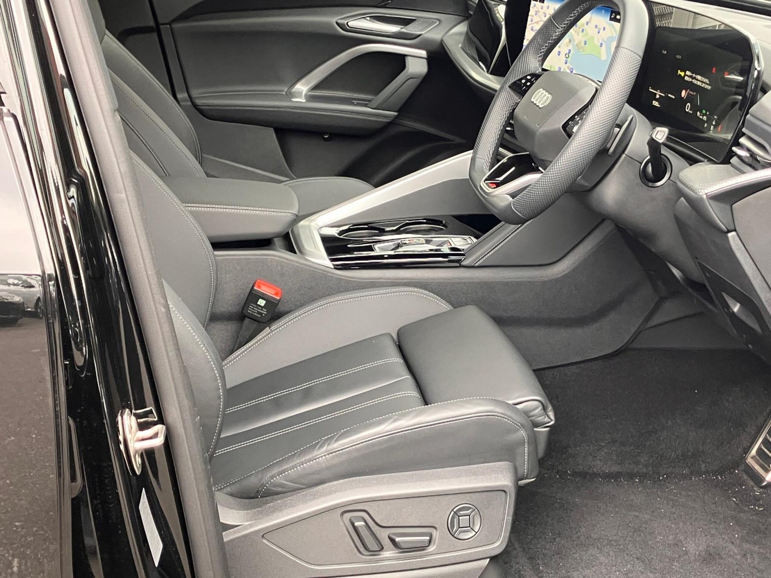 Audi Q5 TDI Quattro 150kW Advanced S Line Package Diesel Turbo 4WD Certified Used Car S Line Interior Plus Package Lighting Package (Mythos Black Metallic) — photo 9