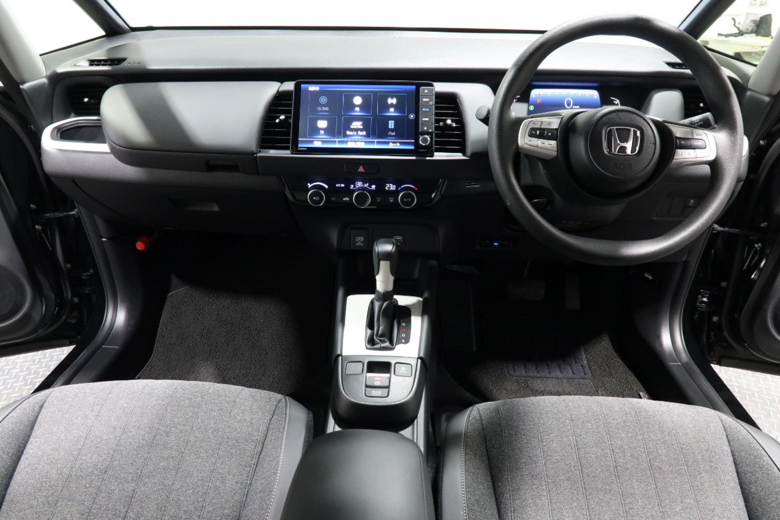 2024 Honda Fit — photo 2