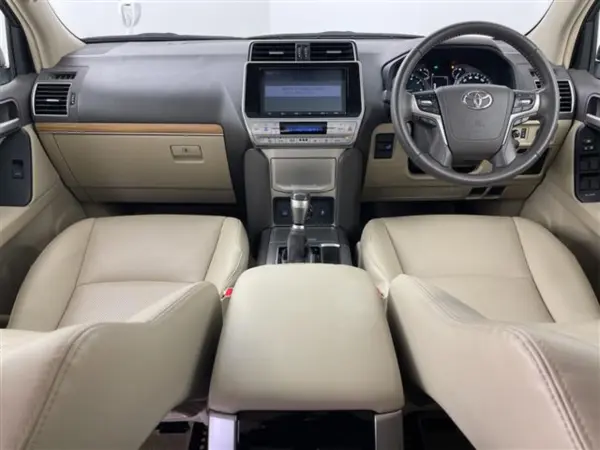 2022 Toyota Landcruiser Prado — photo 2