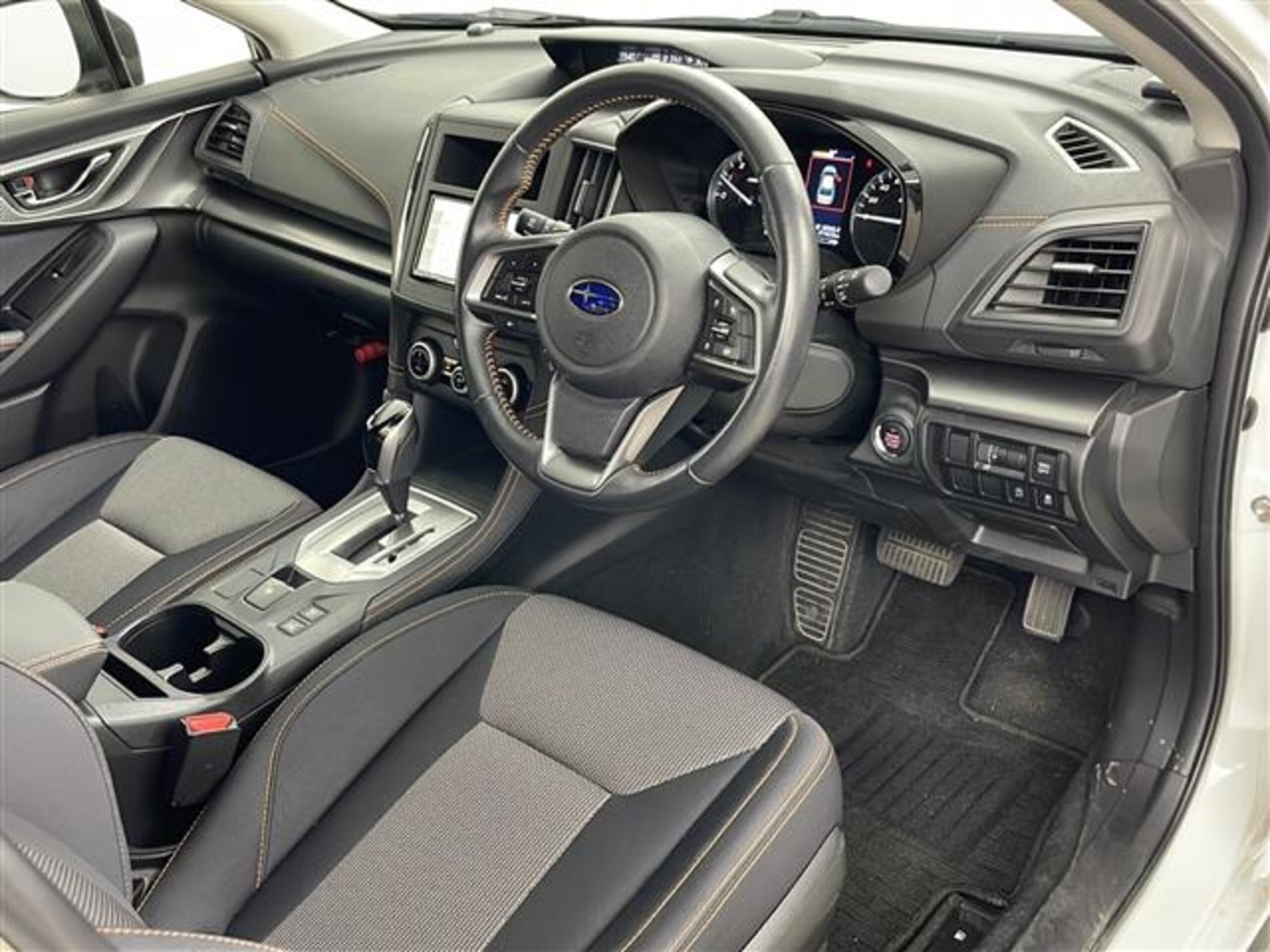 2020 Subaru Xv — photo 2