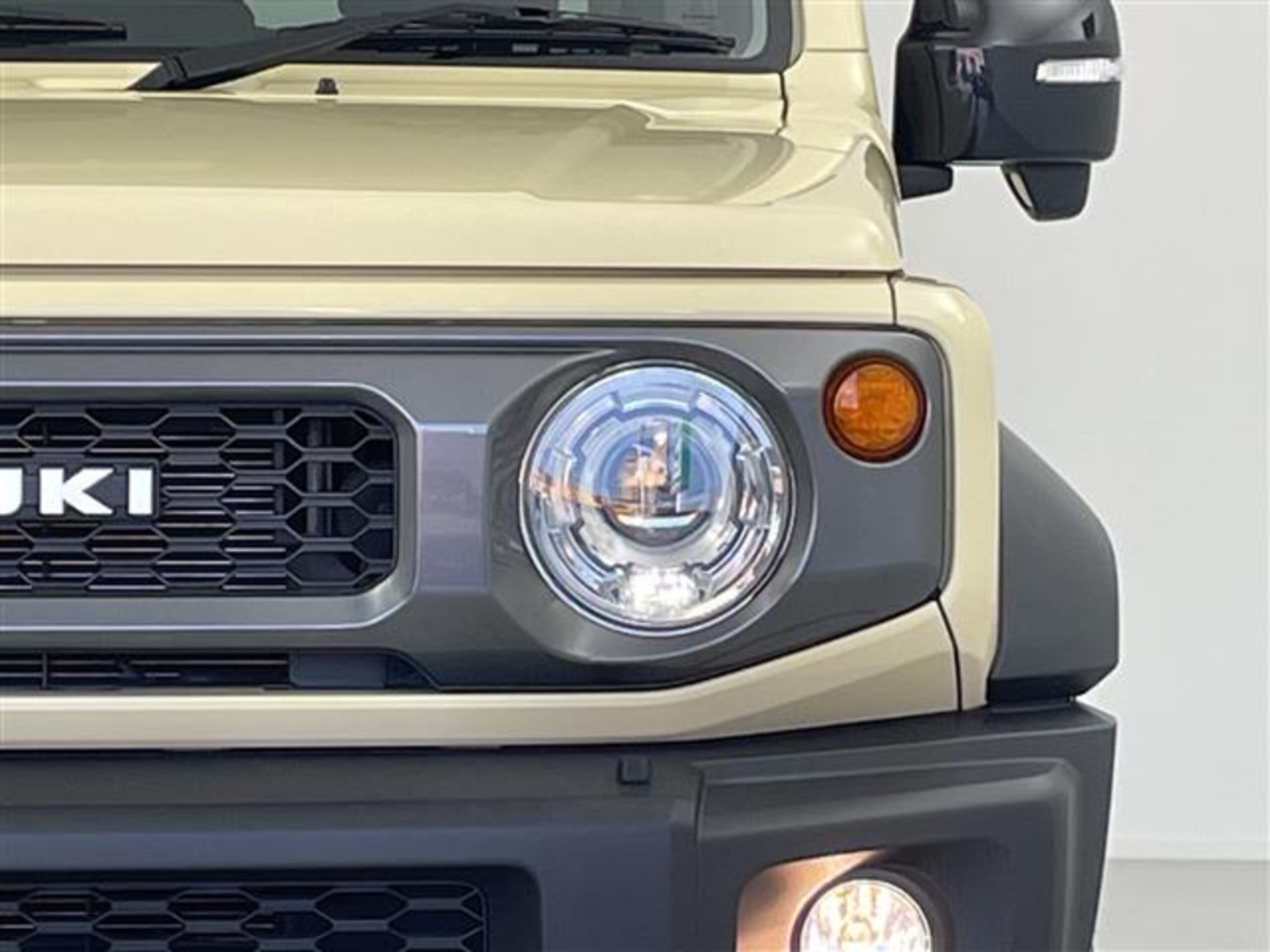 Suzuki Jimny Sierra 1.5 JC 4WD — photo 9