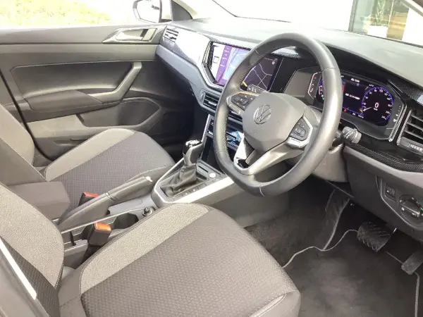 Volkswagen Polo TSI Active — photo 8