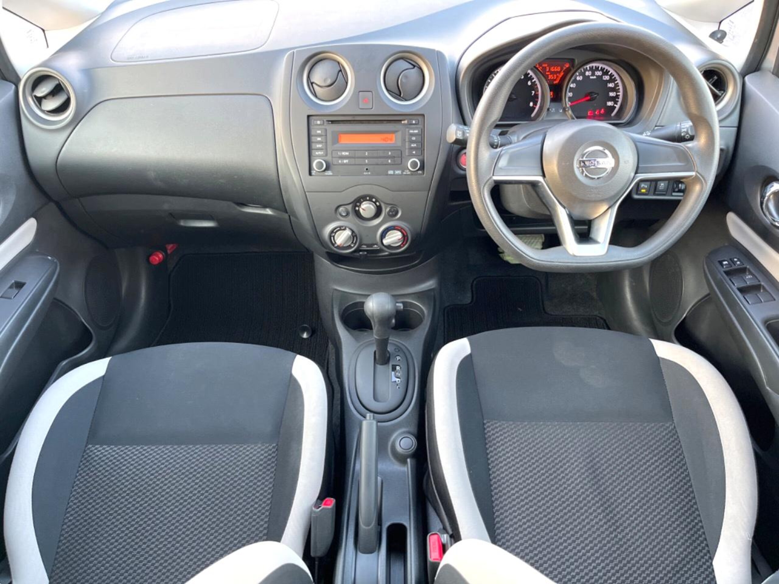 2020 Nissan Note — photo 2