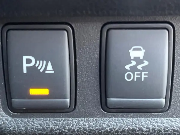 Nissan Note 1.2 X with Collision Damage Mitigation System, Corner Sensors — photo 7