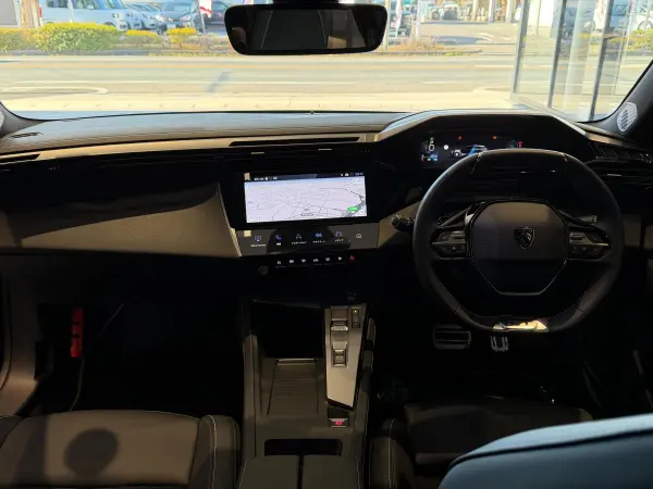 Peugeot 308GT Hybrid — photo 7