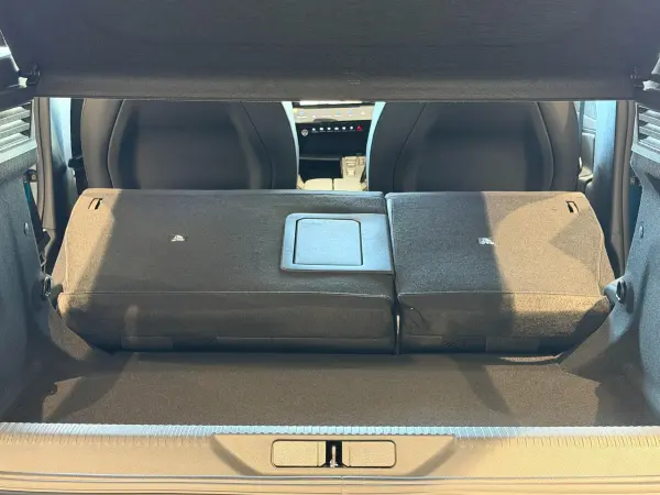 Peugeot 308GT Hybrid — photo 9