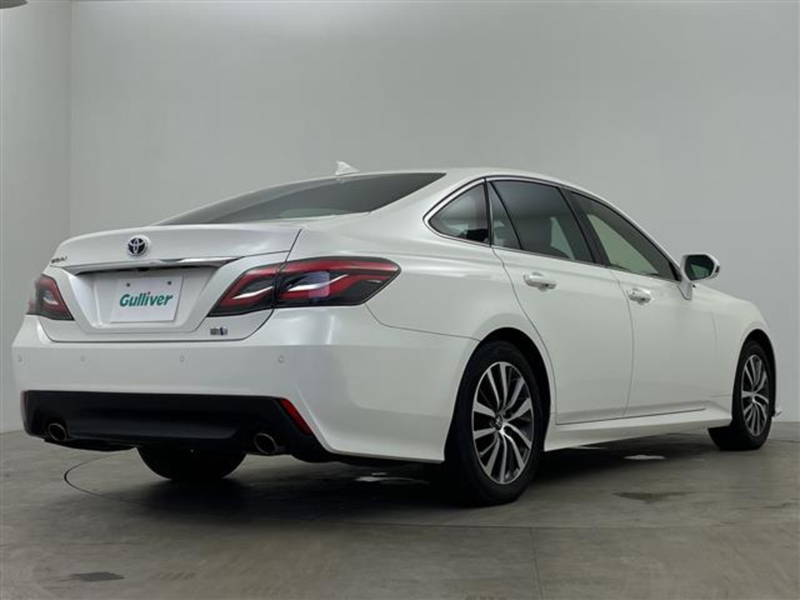 Toyota Crown Hybrid 2.5 S C Package — photo 9