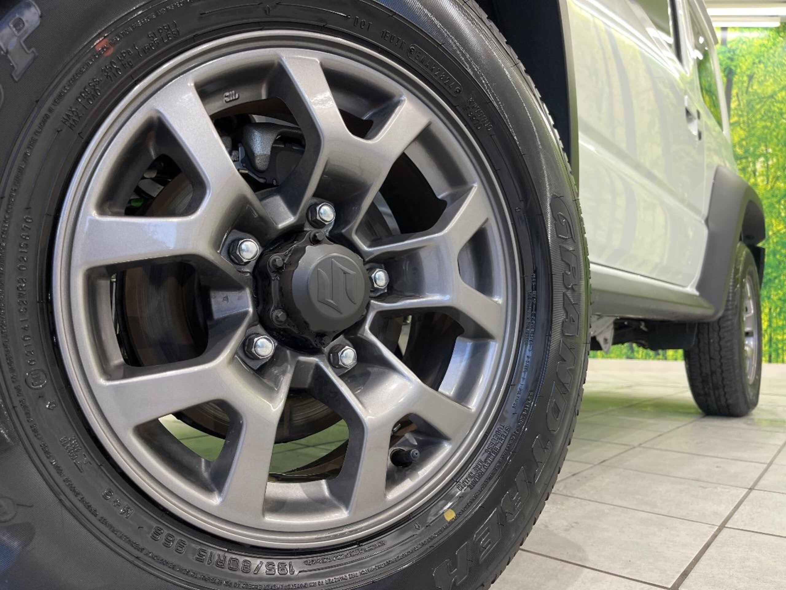 Suzuki Jimny Sierra 1.5 JC 4WD — photo 9