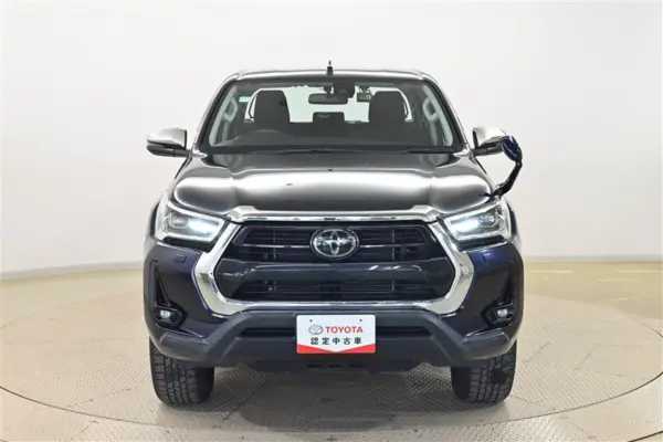 2021 Toyota Hilux — photo 2