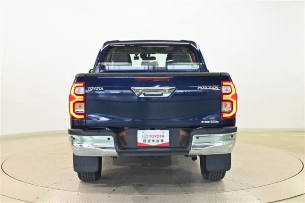2021 Toyota Hilux — photo 3