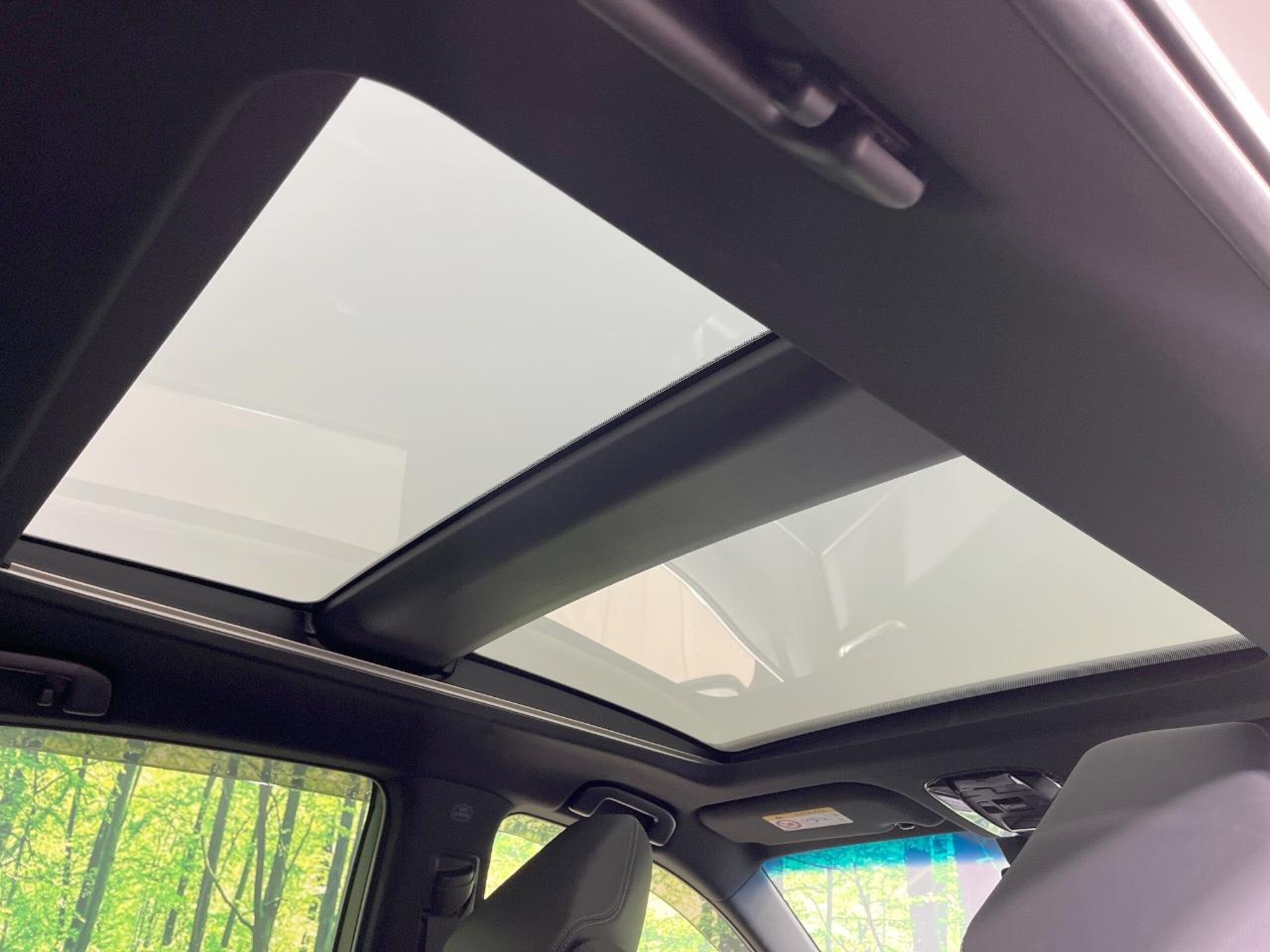 2020 Toyota Harrier — photo 3