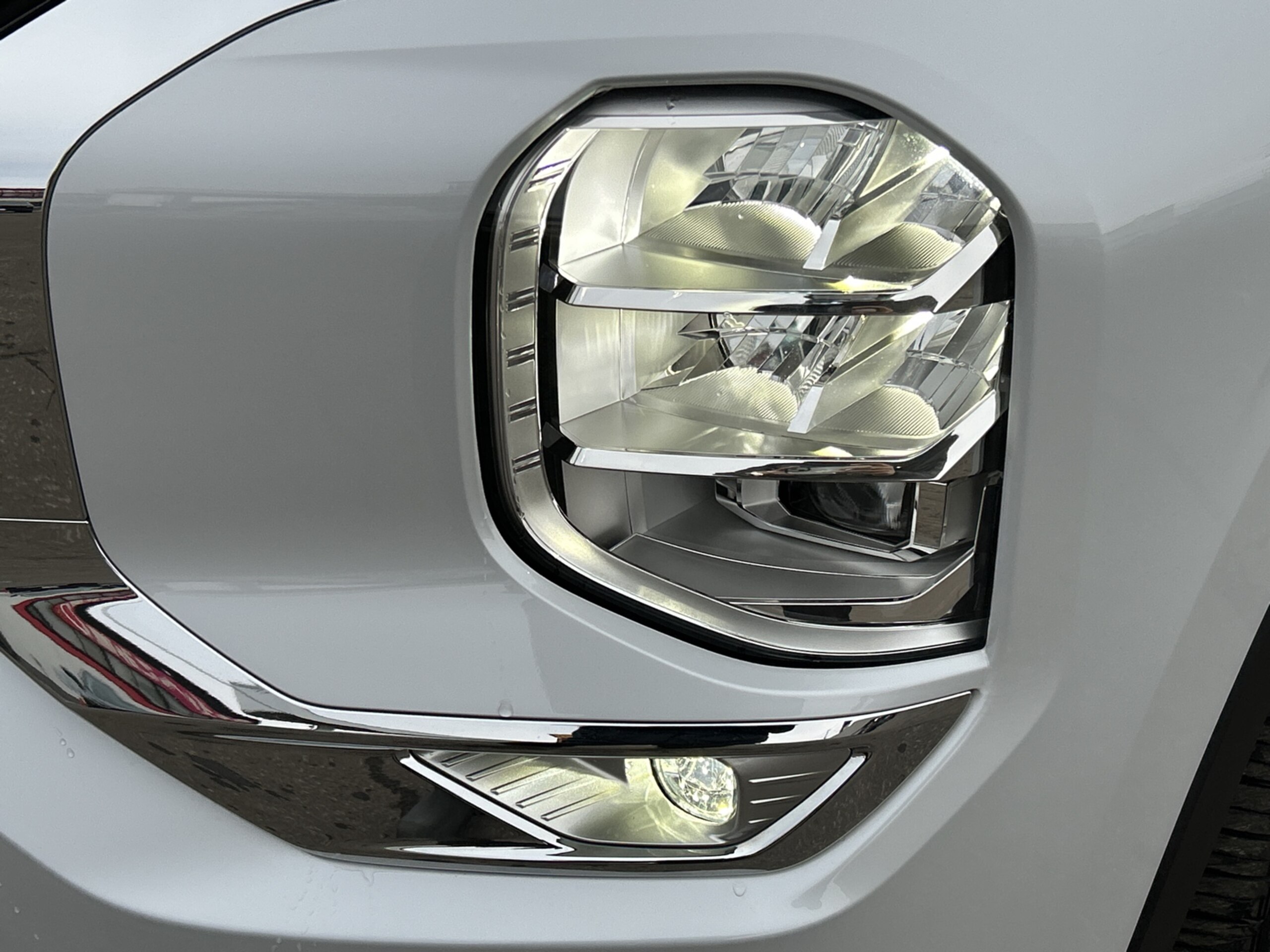 Mitsubishi Outlander PHEV 2.4 P 4WD — photo 9