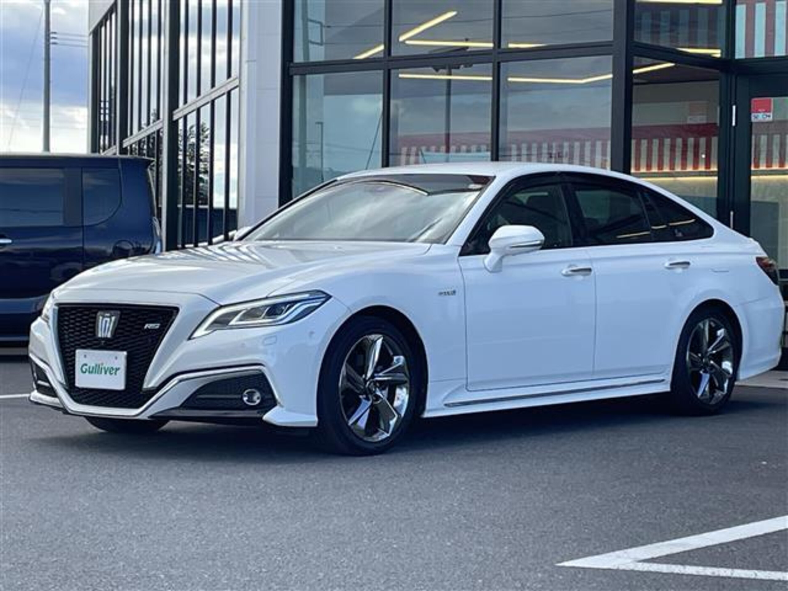 Toyota Crown Hybrid 2.5 RS Advance — photo 8